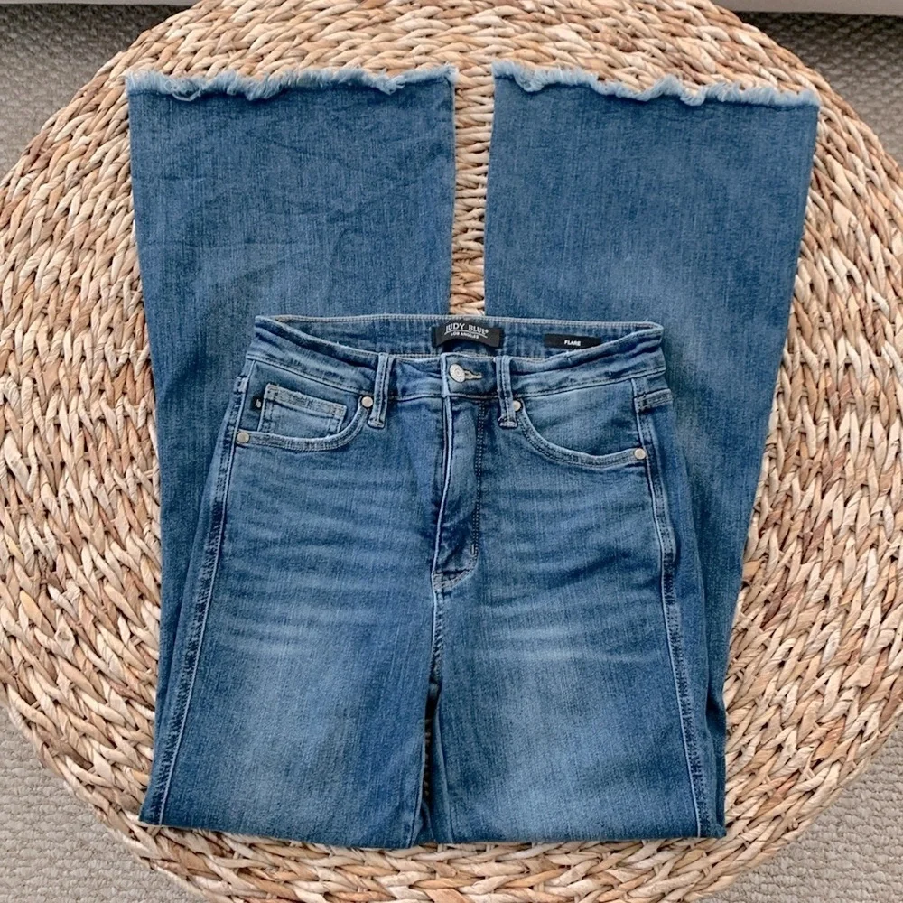 Judy Blue Miley High Waist Wide Flare - Picture 5 of 16